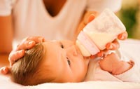 Combining formula with breast milk is
fine